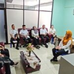 Camat Maesa Fatmawaty Soleman Di Dampingi Sekcam Gelar Rapat Koordinasi Bersama Lurah Se Kecamatan Maesa FB_IMG_1772608106034