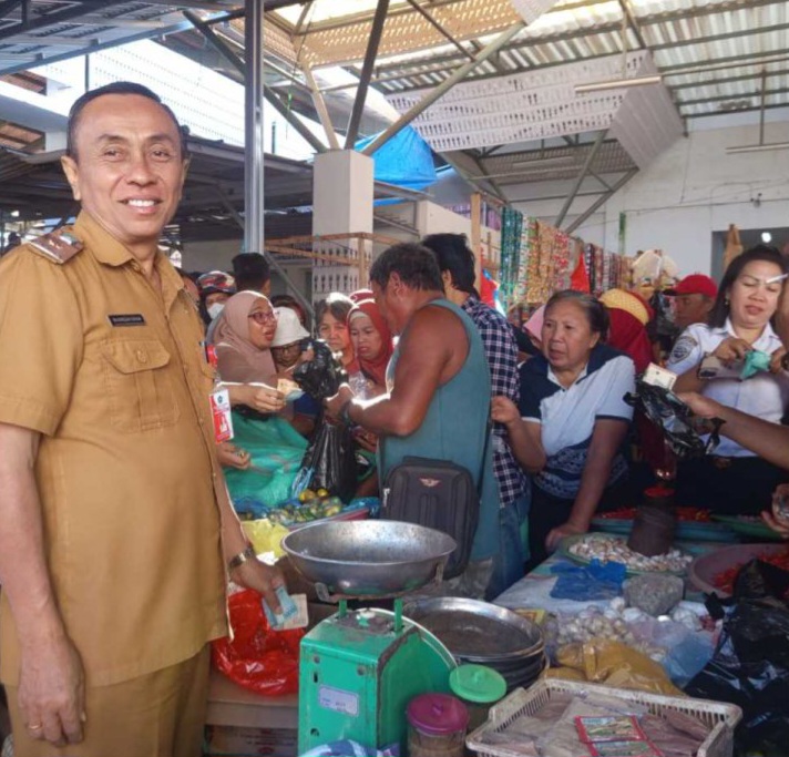 Harga Cabai di Minut Tembus Rp160 Ribu, Pemprov dan BI Datangkan Cabai Rp57 Ribu – Ludes 1 Jam!
